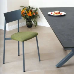 Carrier Chaise De Salle à Manger*Anémone ® Chaise française avec assise en tissu rembourrée et dossier métal