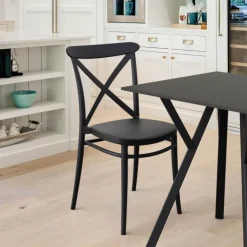 Chaise De Cuisine*Cross Chaise de cuisine style bistrot empilable en polypropylène