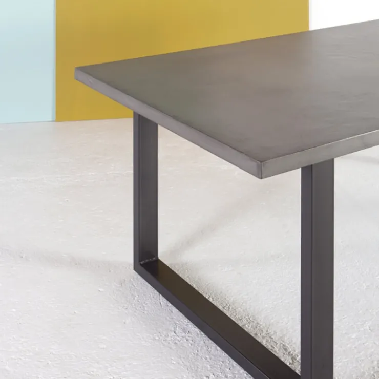 Neoh Table De Salle à Manger*Eternelle Table industrielle française en béton ciré pieds traîneau