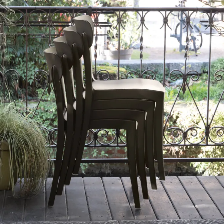 Chaise De Jardin*Locanda Connubia© Chaise de jardin empilable en polypropylène