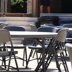 Chaise De Cuisine*NormanChaise pliante en polyéthylène gris foncé