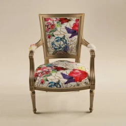 Paget Fauteuil De Salon*Quentin Fauteuil cabriolet Louis 16 fabrication française en tissu et bois massif