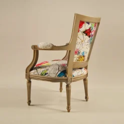 Paget Fauteuil De Salon*Quentin Fauteuil cabriolet Louis 16 fabrication française en tissu et bois massif