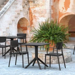 Table De Jardin*Sky Petite table de jardin carrée en résine