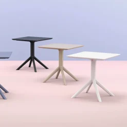 Table De Jardin*Sky Petite table de jardin carrée en résine